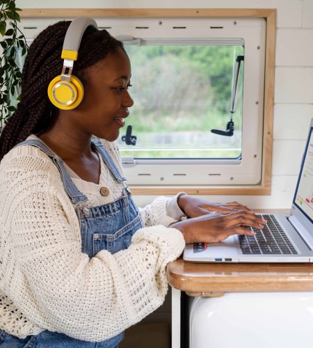 Top Tools for Remote Work 2025: The Ultimate Digital Nomad Toolkit